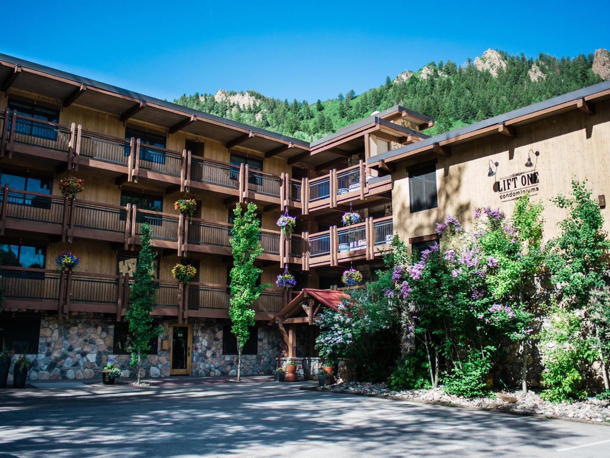 Lift One Condominiums - One, Two, Three Bedroom Units Adjacent To Downtown Aspen Bagian luar foto